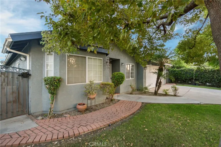 922 Pontenova Avenue, Hacienda Heights, California 91745