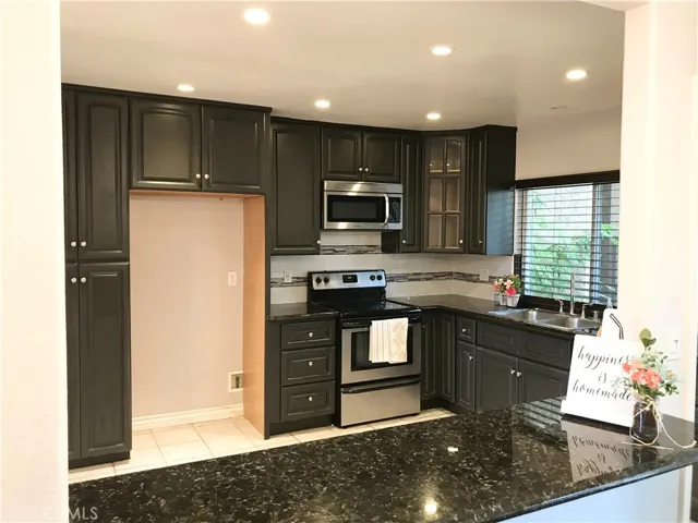 19648 Castellana, Yorba Linda, California 92886