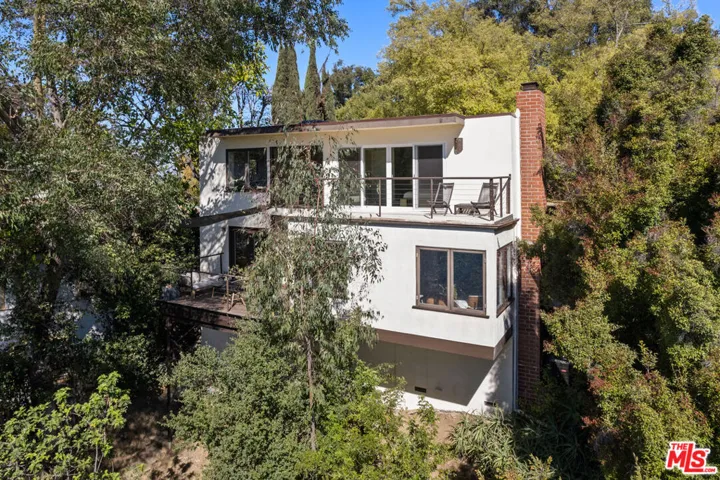 3326 Charleston Way, Los Angeles, California 90068