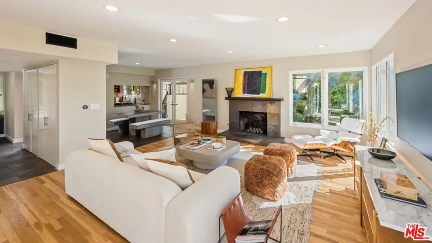 3326 Charleston Way, Los Angeles, California 90068