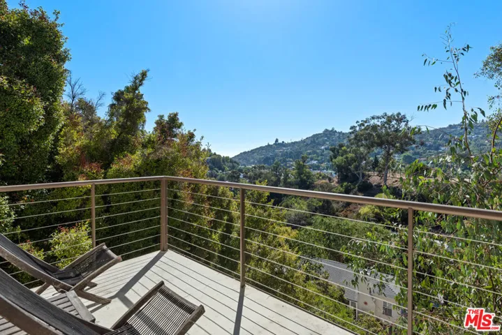 3326 Charleston Way, Los Angeles, California 90068