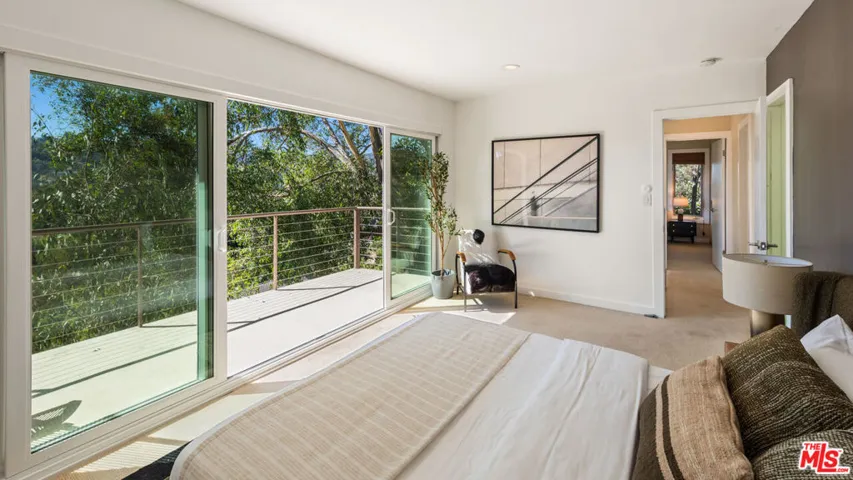 3326 Charleston Way, Los Angeles, California 90068
