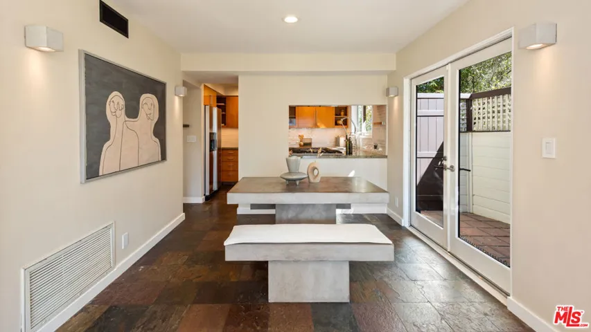3326 Charleston Way, Los Angeles, California 90068