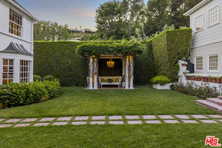 1401 N Doheny Drive, Los Angeles, California 90069