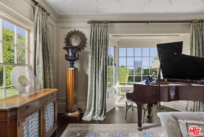 1401 N Doheny Drive, Los Angeles, California 90069