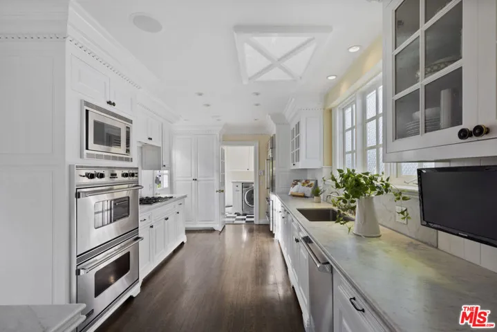 1401 N Doheny Drive, Los Angeles, California 90069