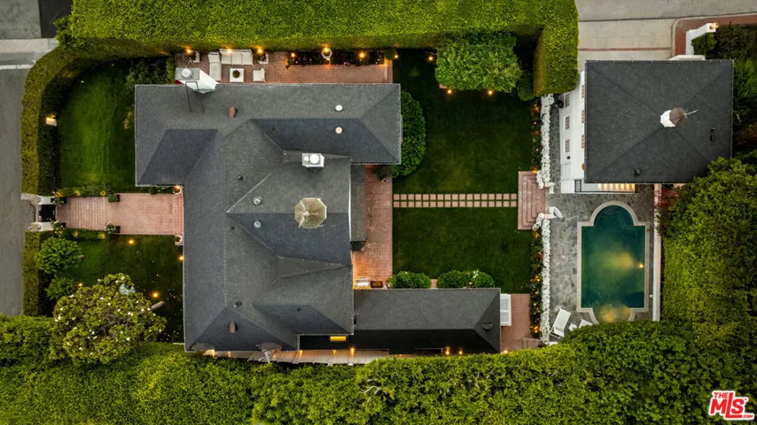 1401 N Doheny Drive, Los Angeles, California 90069