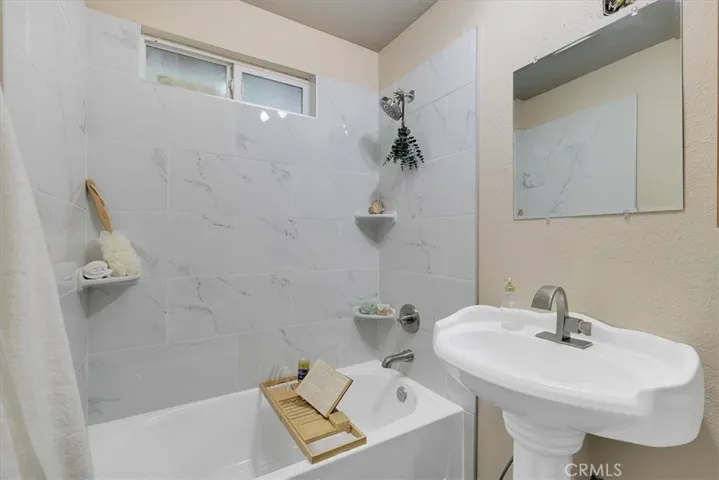 2980 Gum Street, Live Oak, California 95953