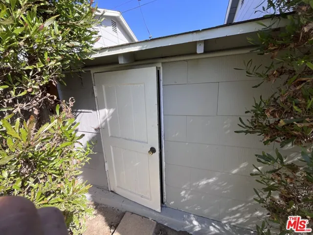 1947 Fullerton Avenue Front, Costa Mesa, California 92627