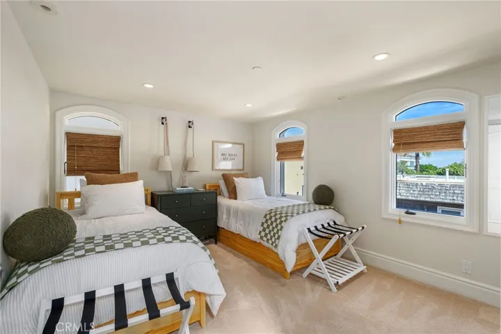 2nd ensuite bedroom
