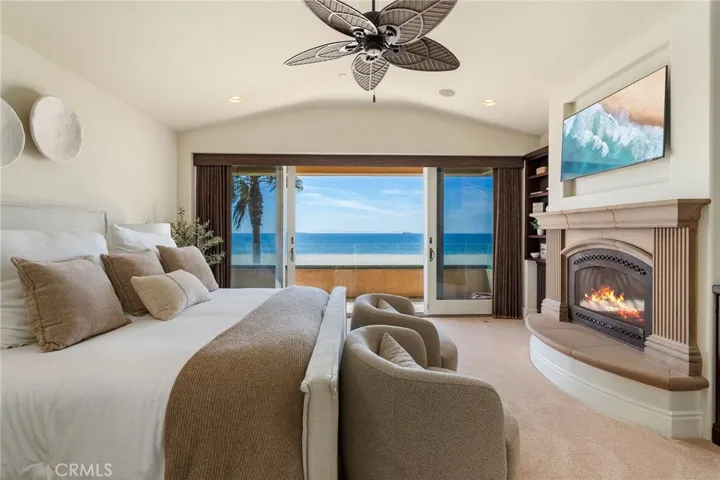 61 A Surfside, Surfside, California 90743
