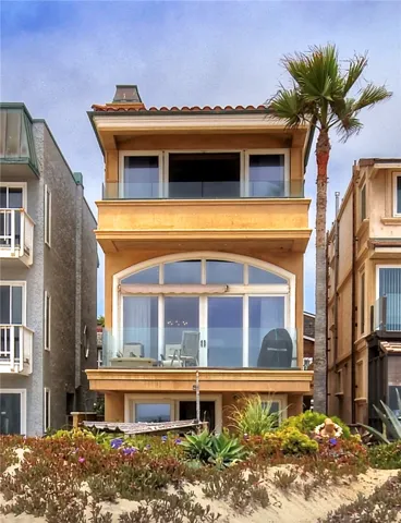 61 A Surfside, Surfside, California 90743