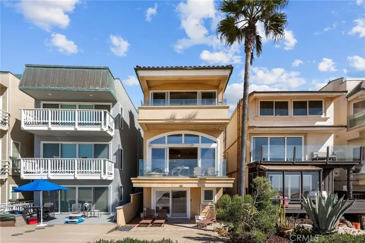 61 A Surfside, Surfside, California 90743
