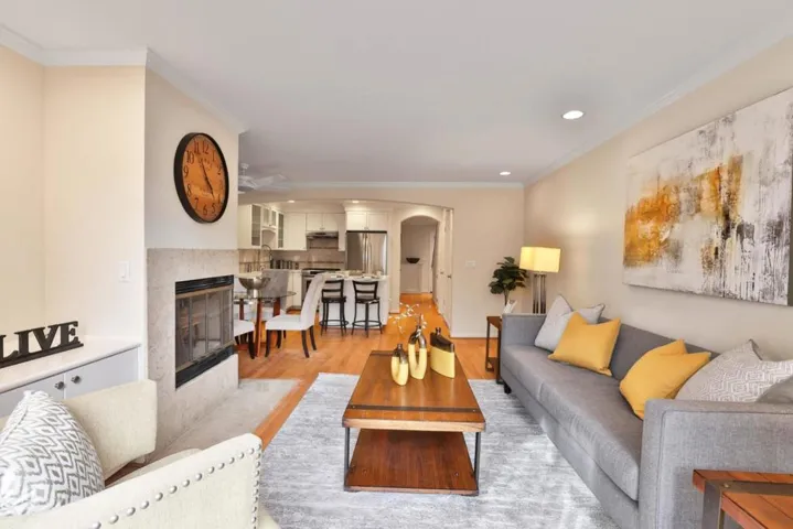 700 Chiquita Avenue 5, Mountain View, California 94041