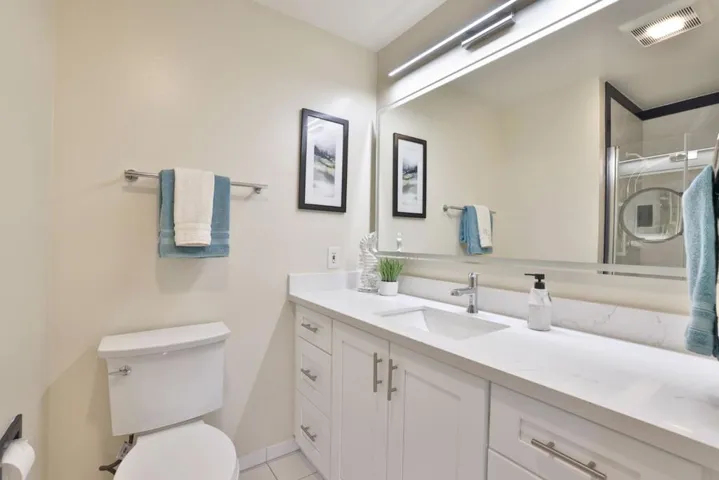 700 Chiquita Avenue 5, Mountain View, California 94041