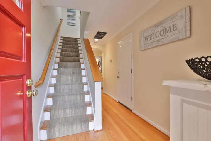 700 Chiquita Avenue 5, Mountain View, California 94041