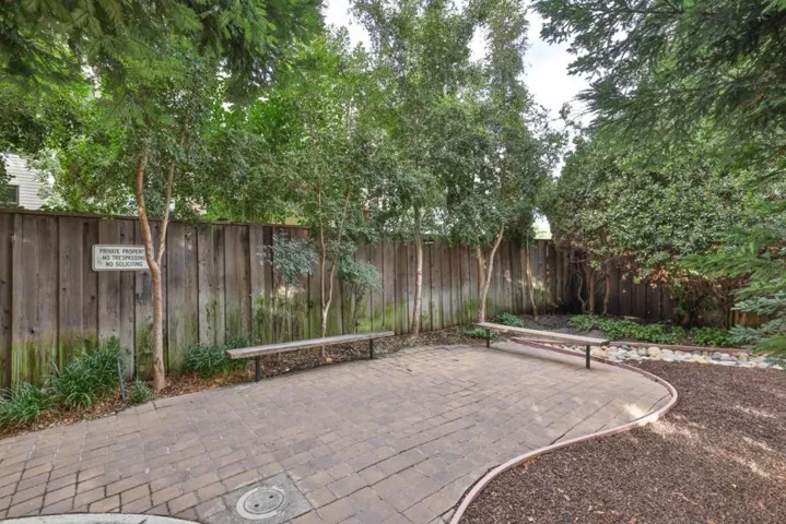 700 Chiquita Avenue 5, Mountain View, California 94041