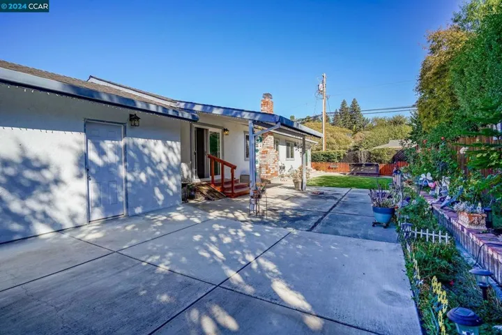 3850 Hitchcock Road, Concord, California 94518