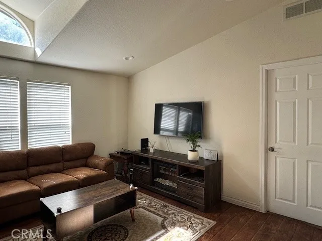 901 S 6th Ave, Space 262