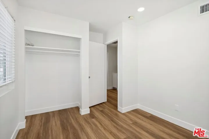 19231 Sherman Way 27, Reseda, California 91335