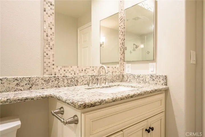 2253 Martin 120, Irvine, California 92612