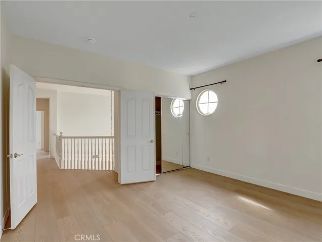 Master Bedroom/Entry
