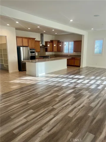 8401 Statley Court, West Hills, California 91304