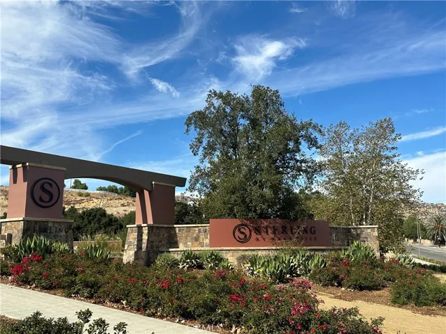 8401 Statley Court, West Hills, California 91304