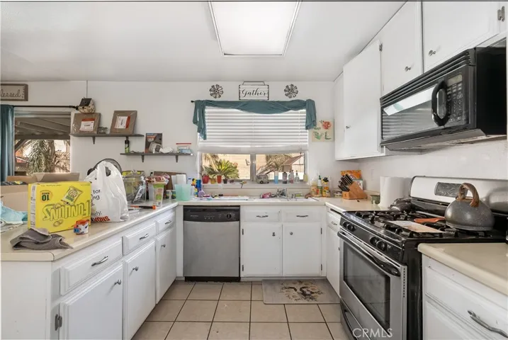 15600 Jackson Drive, Fontana, California 92336