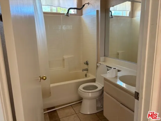 17820 17820 Bridgeport Street, Adelanto, California 92301