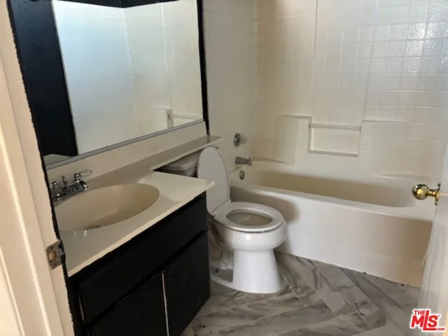 17820 17820 Bridgeport Street, Adelanto, California 92301
