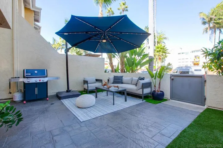2140 Orinda Dr E, Cardiff By The Sea, California 92007