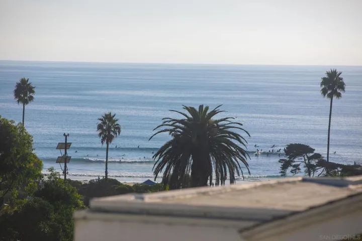 2140 Orinda Dr E, Cardiff By The Sea, California 92007