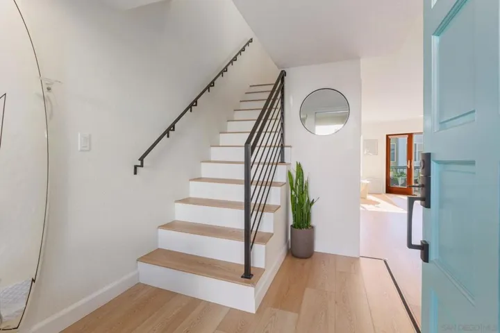 2140 Orinda Dr E, Cardiff By The Sea, California 92007