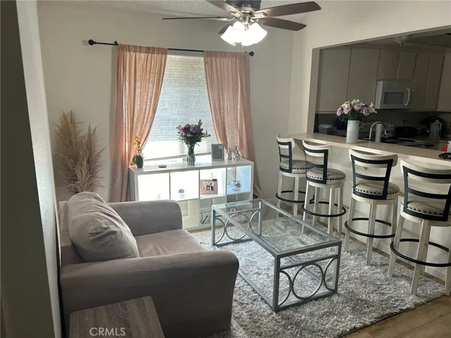 525 S Ranch View Circle 6, Anaheim, California 92807