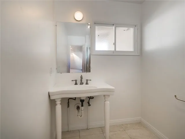 2010 W Macarthur Street, Rancho Palos Verdes, California 90275