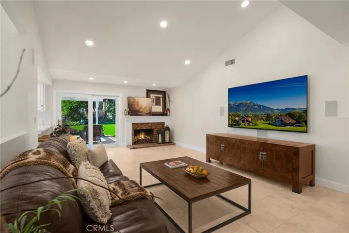 5661 Shady Glen Place, Yorba Linda, California 92886