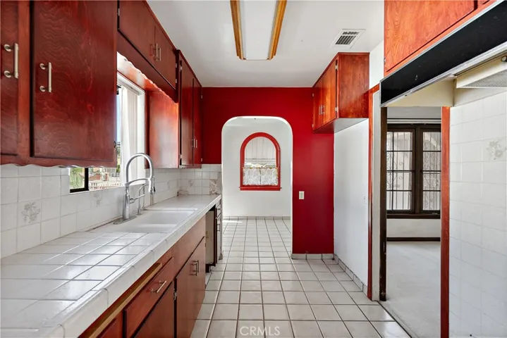 11159 Linden Street, Lynwood, California 90262