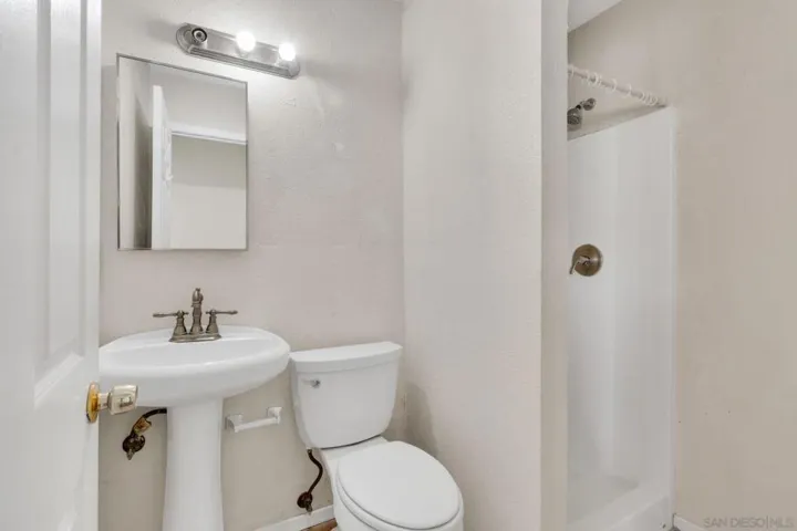 9143 Reagan Rd, San Diego, California 92126
