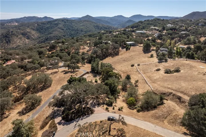 10675 Realito Avenue, Atascadero, California 93422