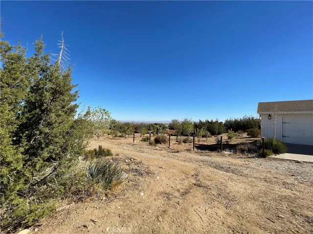1948 Vista Road, Pinon Hills, California 92372