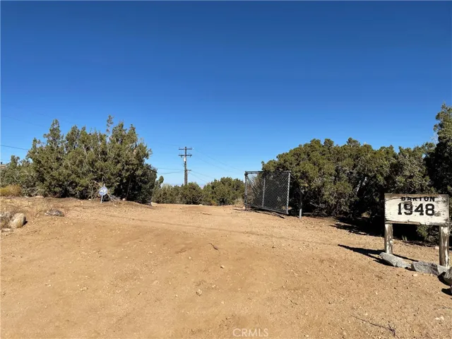 1948 Vista Road, Pinon Hills, California 92372