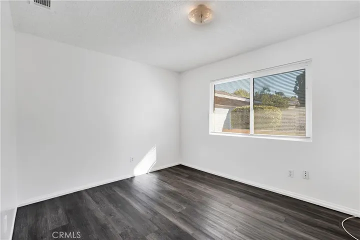 6631 Avenue De Palma, Jurupa Valley, California 92509