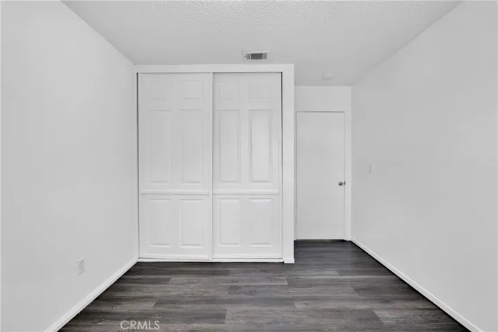 6631 Avenue De Palma, Jurupa Valley, California 92509