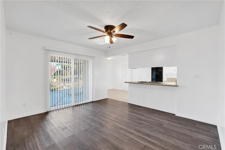 6631 Avenue De Palma, Jurupa Valley, California 92509