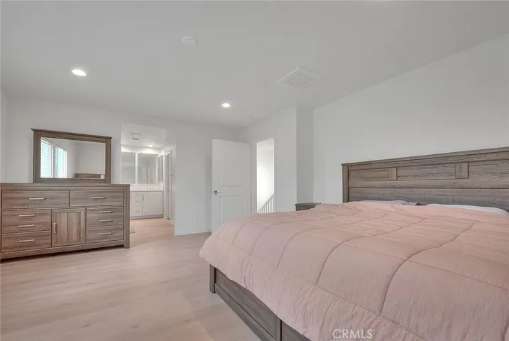 15678 Parry Peak Drive, Fontana, California 92336