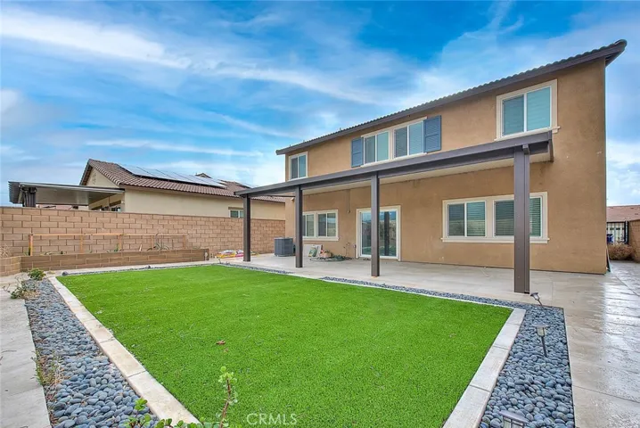 15678 Parry Peak Drive, Fontana, California 92336