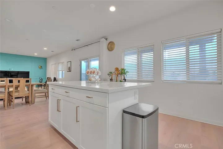 15678 Parry Peak Drive, Fontana, California 92336