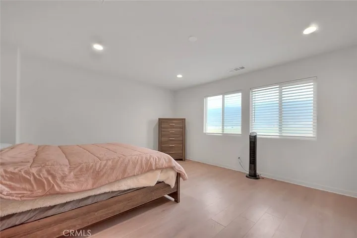 15678 Parry Peak Drive, Fontana, California 92336