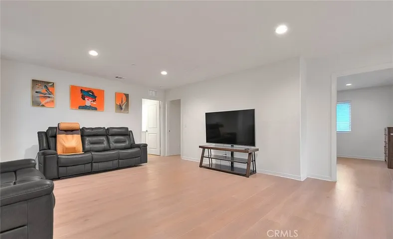 15678 Parry Peak Drive, Fontana, California 92336